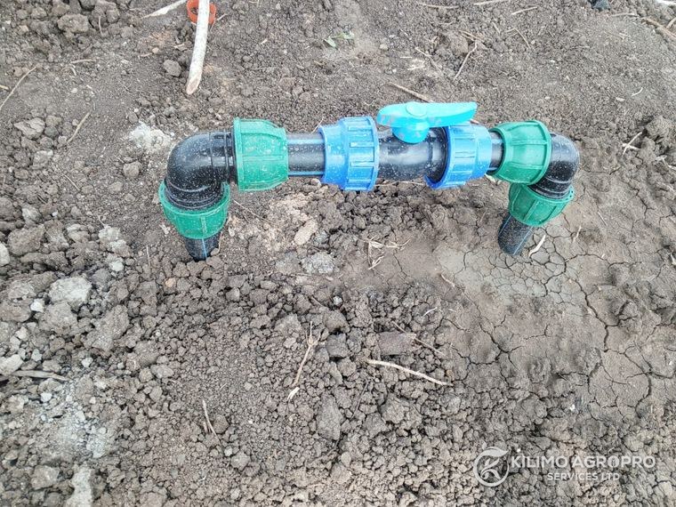 A pipe fitting assembly ready for installation